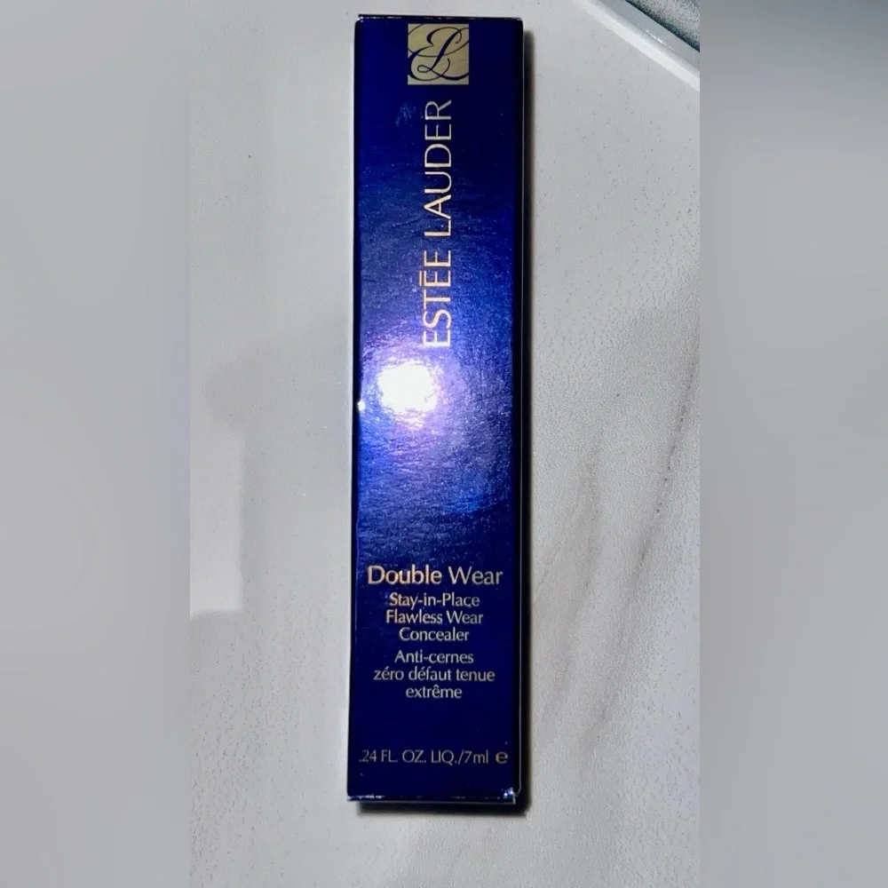 Estee lauder Double wear stay in place flawless concealer 4N medium deep neutral